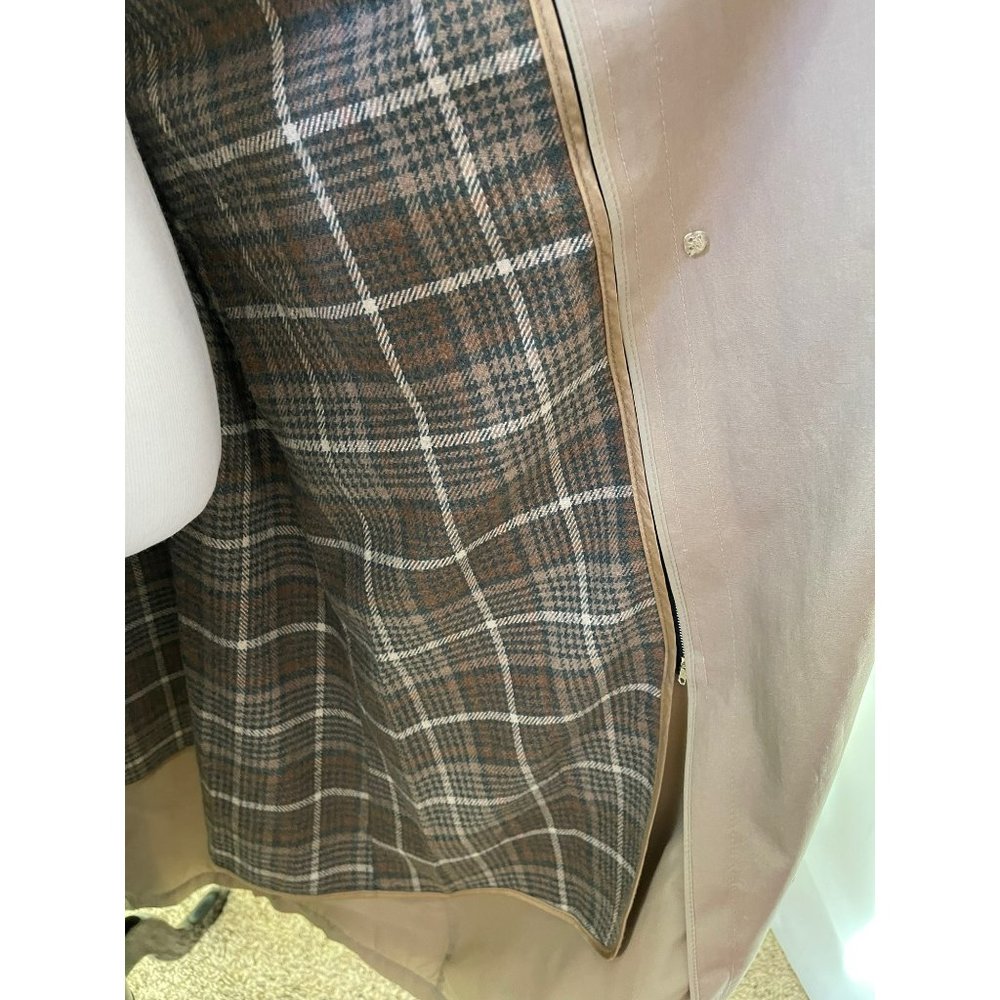 London Fog Khaki (Tan) Long Button Front Waist Belt Trench/Overcoat, Size 16W - Picture 11 of 12